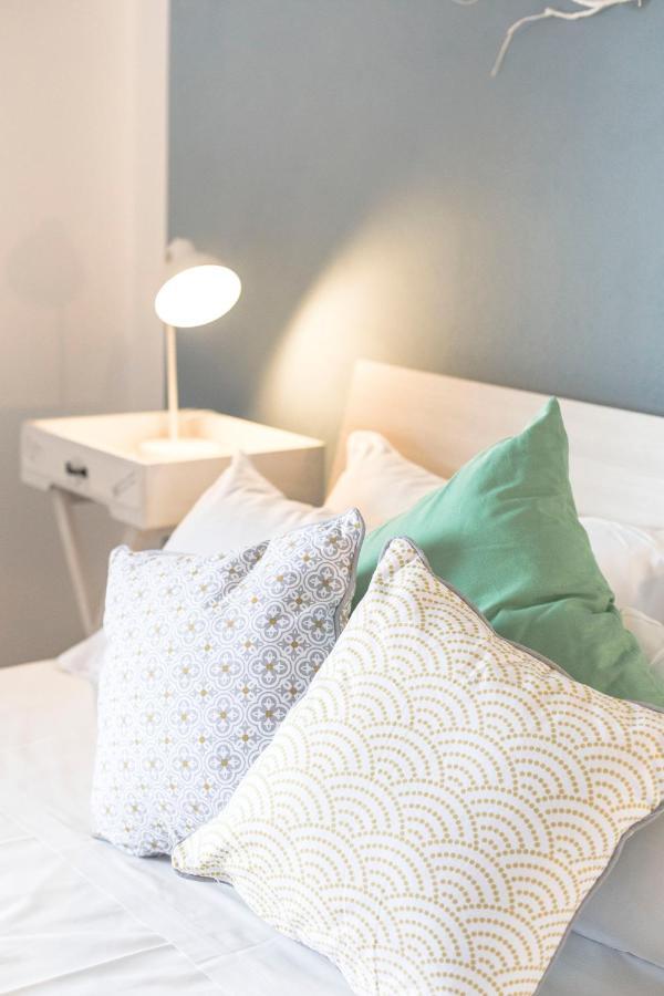 Homey Experience - Navy Sea View Apartments Олбия Екстериор снимка